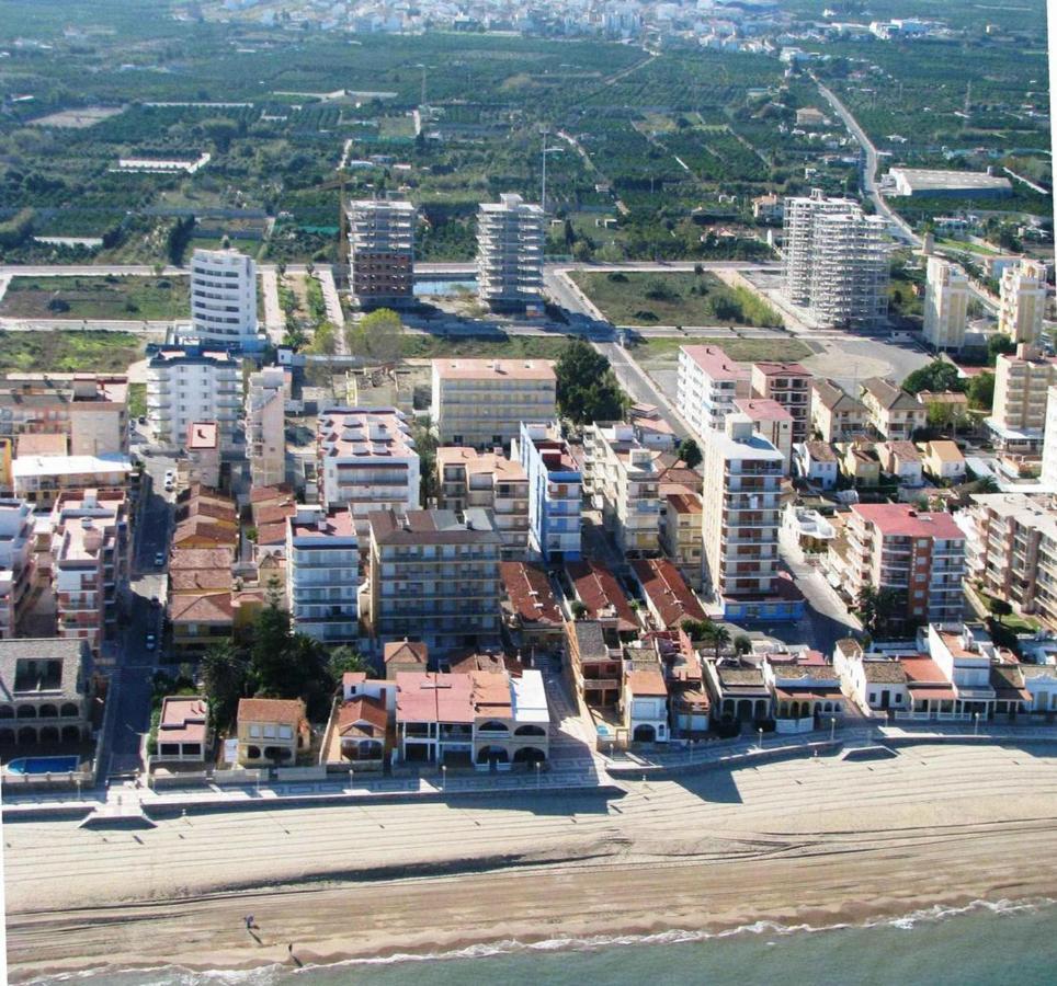 Piles - Apartment - Sleeps 7 - Parking - Seafront Ngoại thất bức ảnh