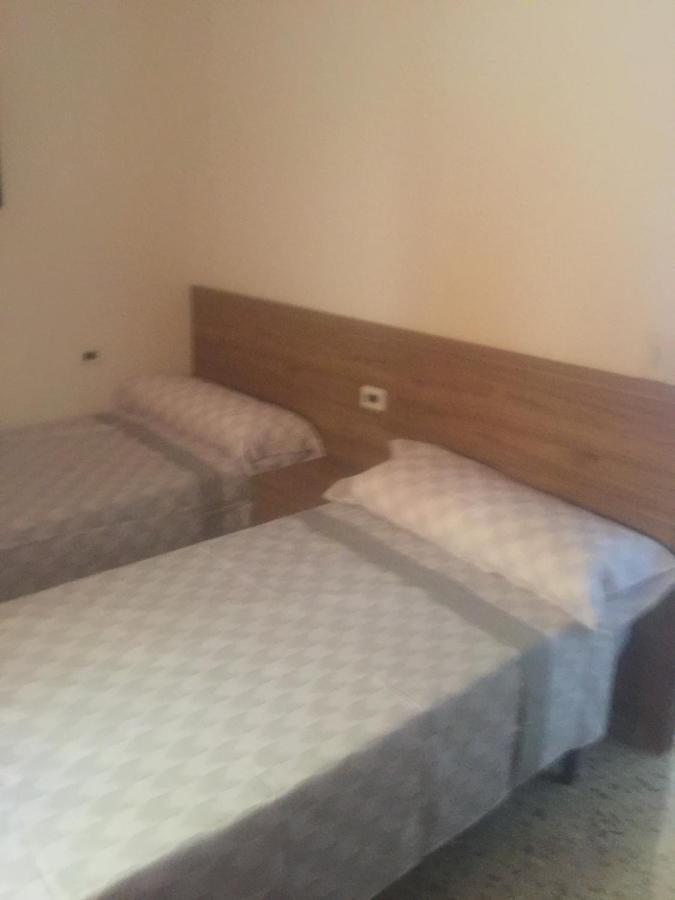Piles - Apartment - Sleeps 7 - Parking - Seafront Ngoại thất bức ảnh