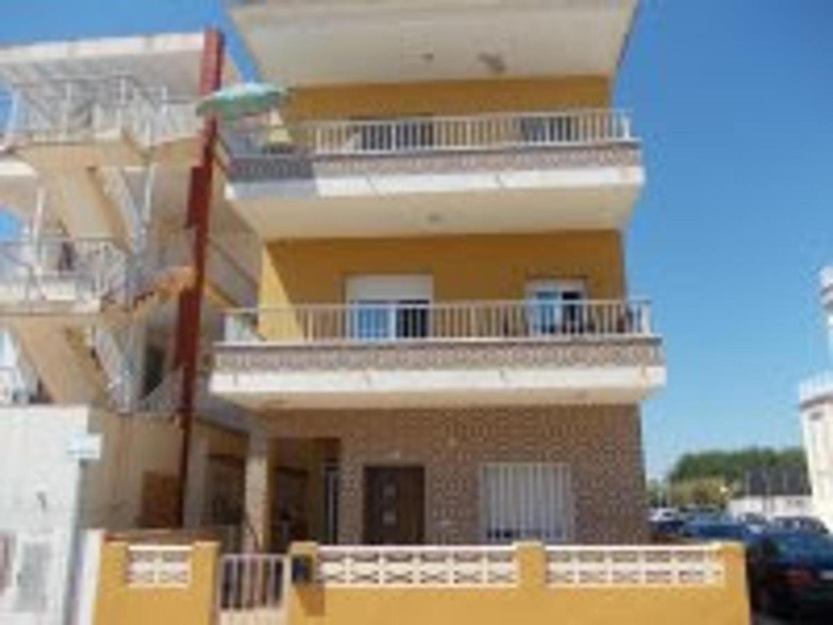 Piles - Apartment - Sleeps 7 - Parking - Seafront Ngoại thất bức ảnh
