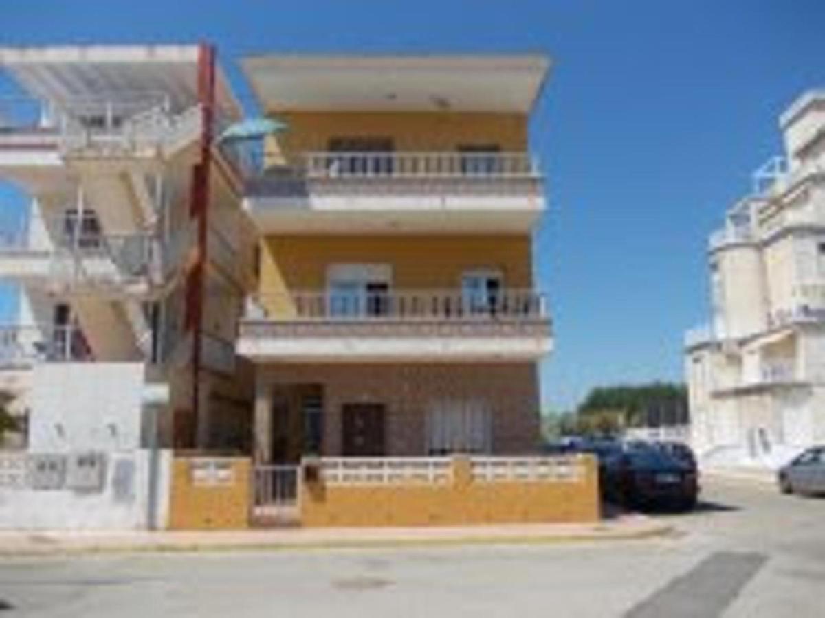 Piles - Apartment - Sleeps 7 - Parking - Seafront Ngoại thất bức ảnh